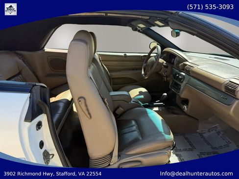 Used 2004 Chrysler Sebring GTC FWD image 15