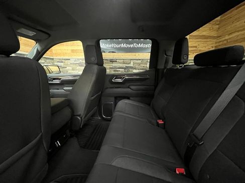 Used 2024 Chevrolet Silverado 1500 LT AWD/4WD image 45
