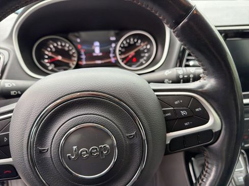 Used 2020 Jeep Compass Limited AWD/4WD image 22