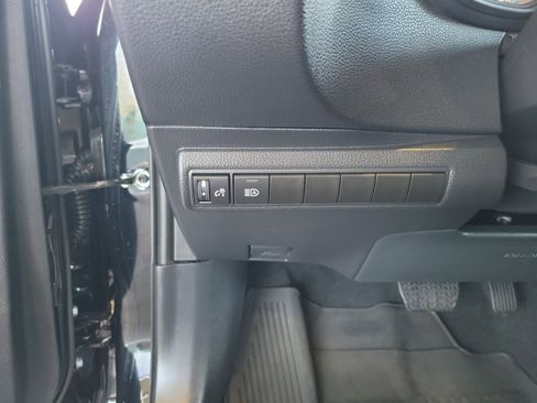 Certified 2025 Toyota Corolla LE image 15