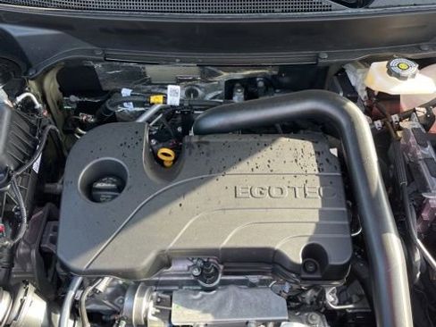 New 2026 Chevrolet Equinox RS w/ LPO, Floor Liner Package FWD image 40