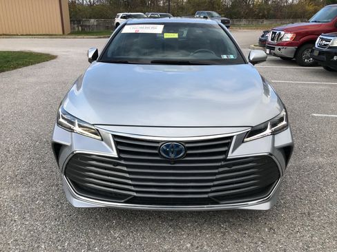 Certified 2022 Toyota Avalon Limited w/ Advanced Safety Package image 3