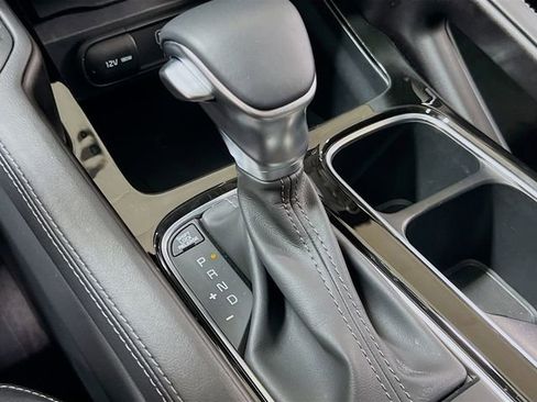 Certified 2025 Kia Telluride EX w/ EX Captain's Chair Package FWD image 17
