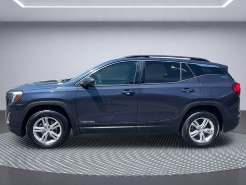 Used 2018 GMC Terrain SLE w/ Driver Convenience Package AWD/4WD image 3