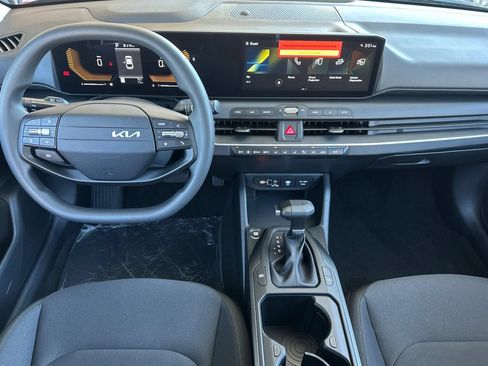 New 2026 Kia K4 FWD image 13
