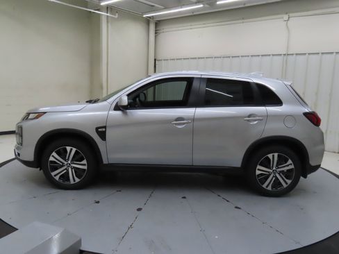 New 2025 Mitsubishi Outlander Sport ES image 6