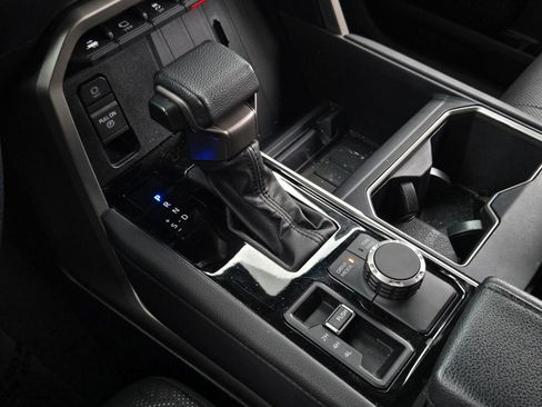 Used 2022 Toyota Tundra Limited image 17