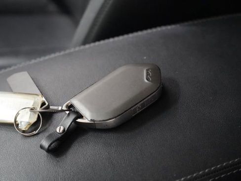 Used 2024 Kia Sorento S image 40