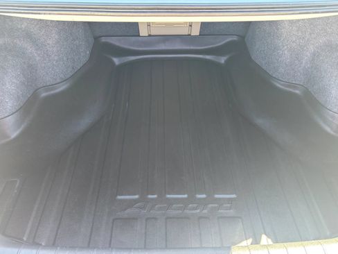 Used 2012 Honda Accord EX-L image 9
