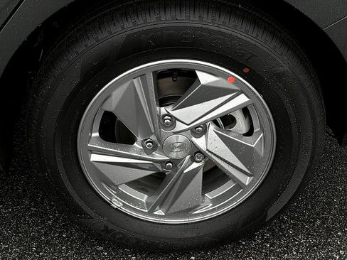 New 2026 Hyundai Elantra SE image 5