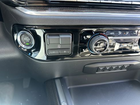 New 2026 Chevrolet Silverado 2500 LT w/ Trail Boss Package AWD/4WD image 18
