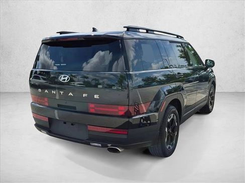 Used 2025 Hyundai Santa Fe SEL FWD image 5