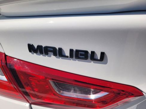 Used 2025 Chevrolet Malibu RS FWD image 10