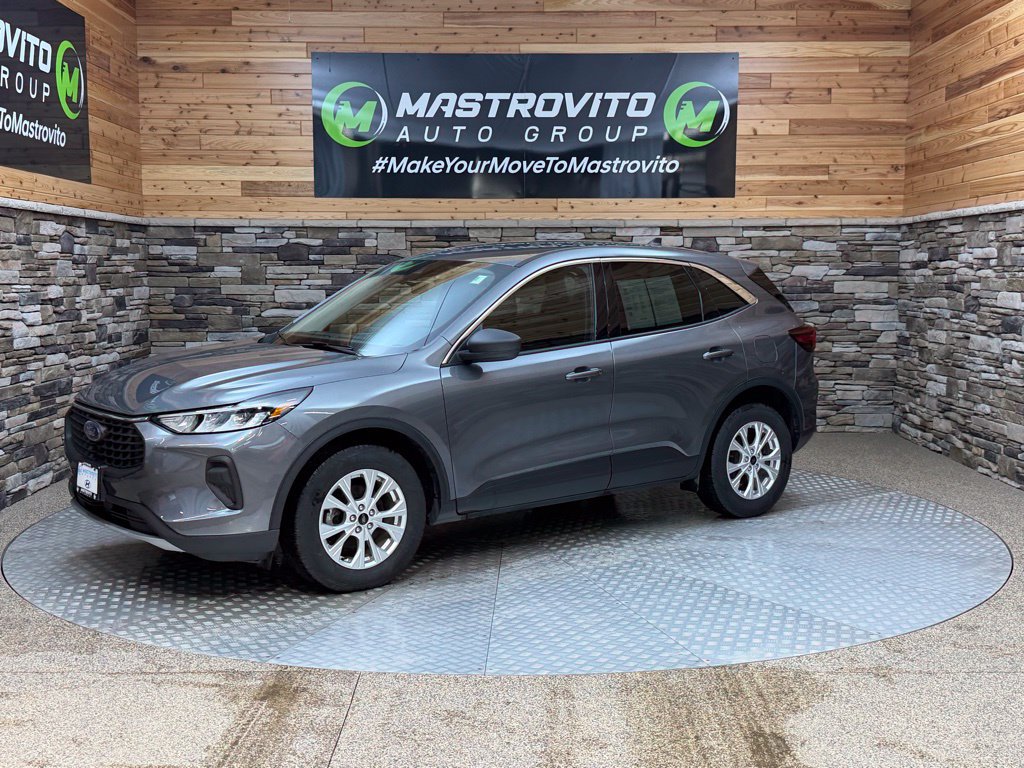 Used 2023 Ford Escape Active AWD/4WD image 5