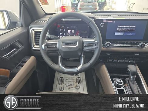 New 2026 GMC Canyon Denali w/ LPO, Denali Black Edition AWD/4WD image 13
