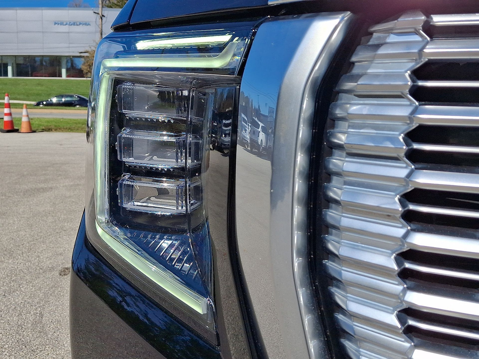 Certified 2023 GMC Yukon XL Denali w/ Denali Reserve Package AWD/4WD image 28