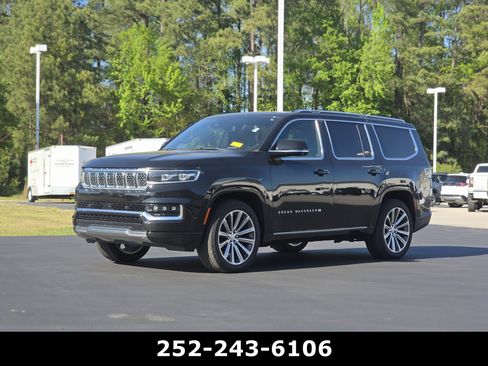 Used 2022 Jeep Grand Wagoneer Series II image 3