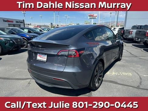 Used 2023 Tesla Model Y Performance AWD/4WD image 11