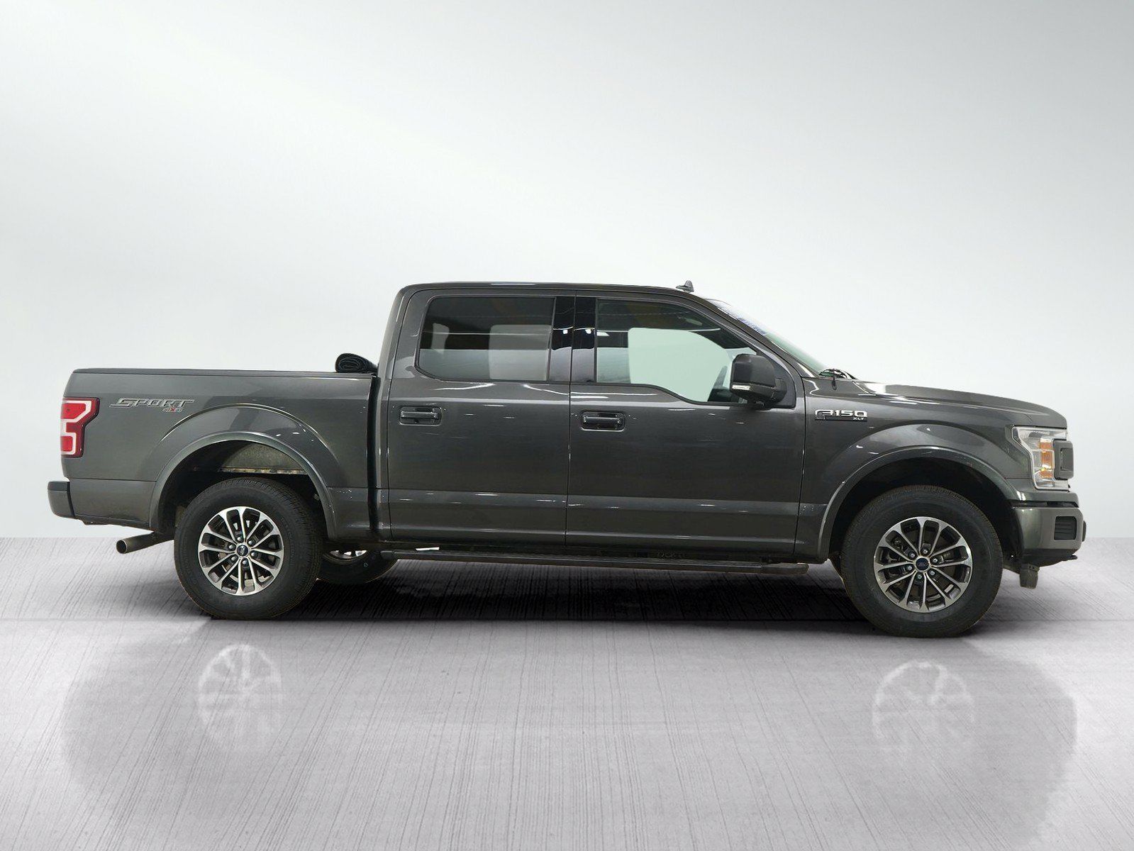 Used 2018 Ford F150 XLT w/ Equipment Group 302A Luxury AWD/4WD image 7