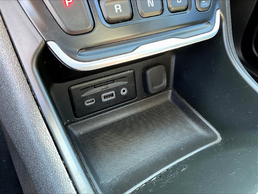 Used 2018 GMC Terrain Denali w/ Advanced Safety Package AWD/4WD image 12
