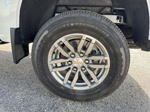 New 2024 Chevrolet Colorado LT w/ LT Convenience Package image 4