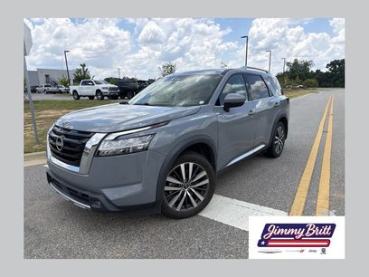 Used 2022 Nissan Pathfinder Platinum w/ Cargo Package