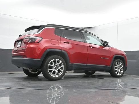 Used 2025 Jeep Compass Limited AWD/4WD image 45