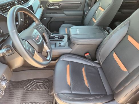 Certified 2025 GMC Sierra 2500 AT4 w/ AT4 Premium Plus Package image 13