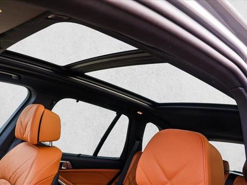 New 2026 BMW X5 xDrive50e image 11