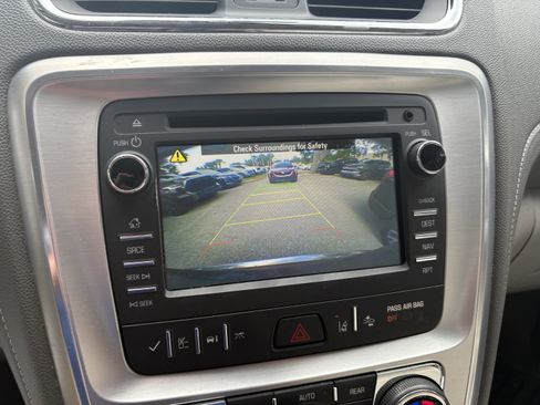 Used 2017 GMC Acadia Limited SLT FWD image 11