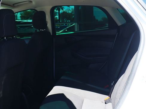 Used 2017 Ford Focus S image 33