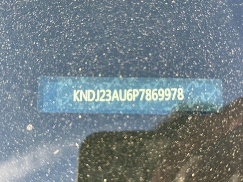 Certified 2023 Kia Soul LX w/ LX Technology Package image 3