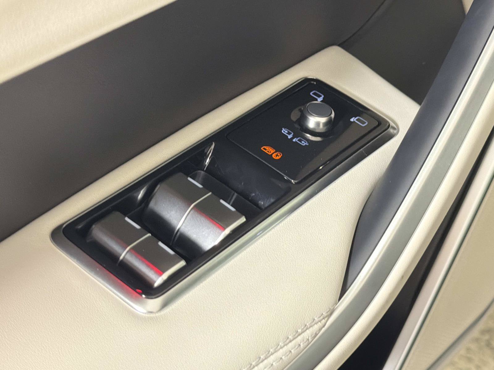 New 2026 Jaguar F-PACE R-Dynamic S AWD/4WD image 16