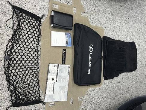 Used 2010 Lexus IS 350C image 59