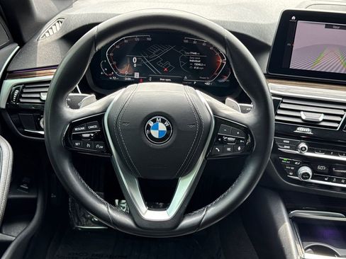 Used 2021 BMW 540i w/ Convenience Package RWD image 24