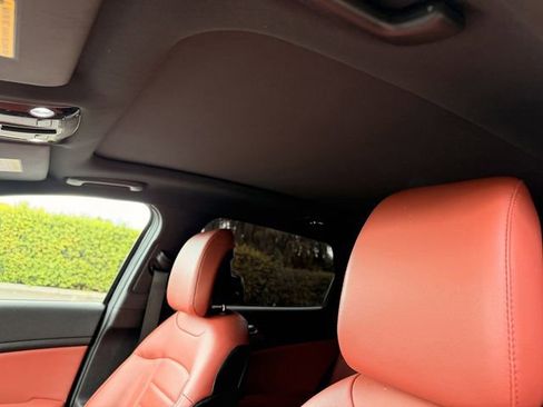 Certified 2023 Kia Sportage SX FWD image 8