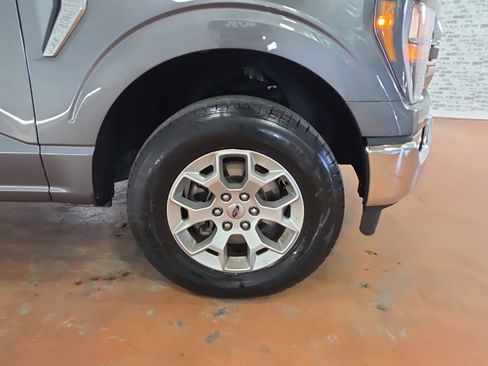 Used 2023 Ford F150 XLT image 12