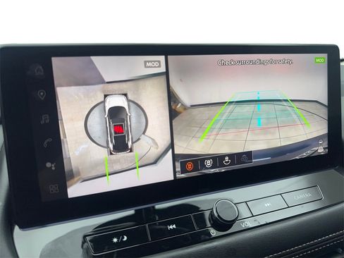 Used 2024 Nissan Rogue SL image 65