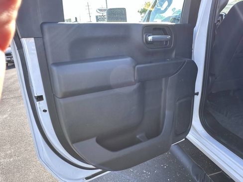 Used 2021 Chevrolet Silverado 2500 LT w/ Convenience Package AWD/4WD image 22