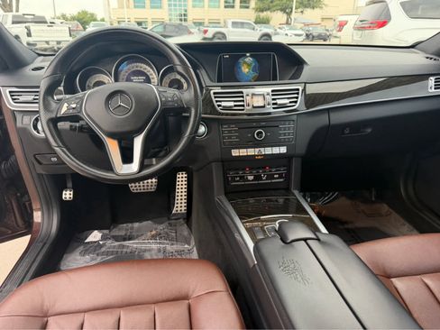Used 2016 Mercedes-Benz E 350 Sedan image 19