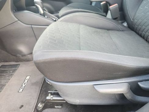 Used 2022 Nissan Kicks S FWD image 21