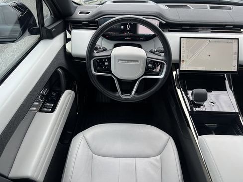 Used 2024 Land Rover Range Rover Sport SE AWD/4WD image 15