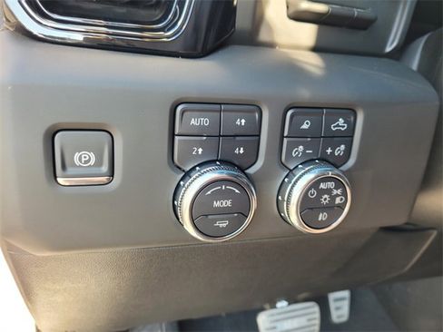 Certified 2025 GMC Sierra 1500 AT4 w/ AT4 Premium Package image 26