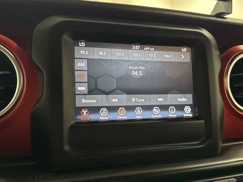 Used 2020 Jeep Gladiator Rubicon image 18