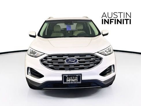 Used 2019 Ford Edge Titanium FWD image 2