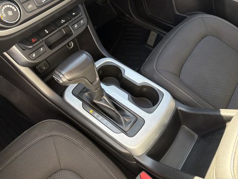 Used 2021 Chevrolet Colorado LT w/ LT Convenience Package image 28