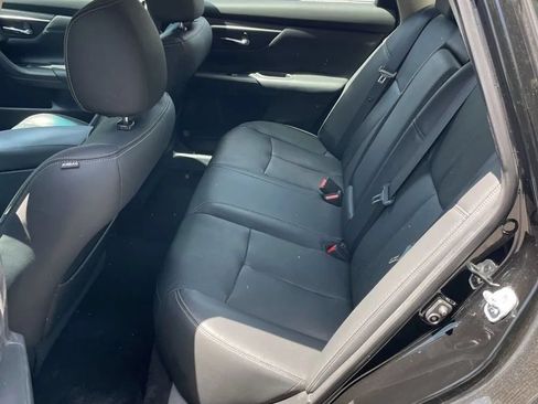 Used 2016 Nissan Altima 2.5 SL w/ 2.5 Technology w/LED Package FWD image 24