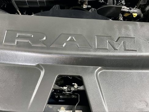 Used 2025 RAM 1500 Laramie AWD/4WD image 31