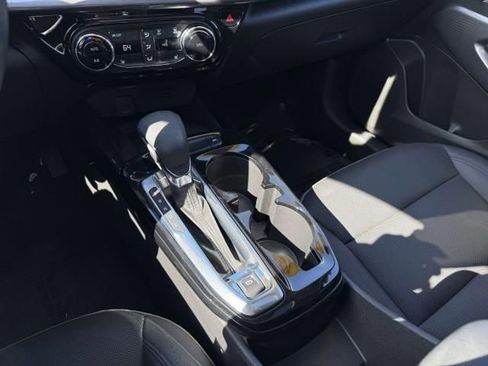 Certified 2024 Chevrolet Trax ACTIV w/ Sunroof Package image 27