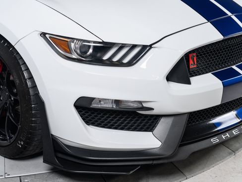 Used 2016 Ford Mustang Shelby GT350 w/ Technology Package RWD image 31